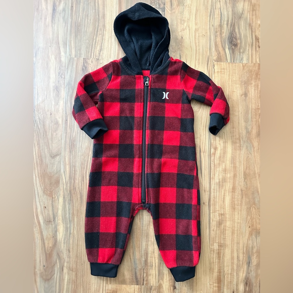 🦋Hurley Red/Black Plaid Fleece Bunting